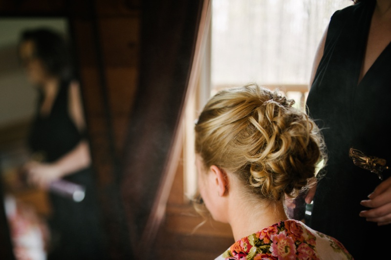 bridal hair knotty pine