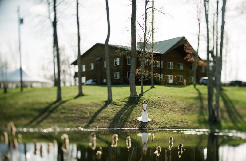 knotty pine lodge wv wedding photo