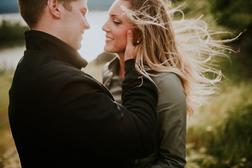 oregon engagement photographers