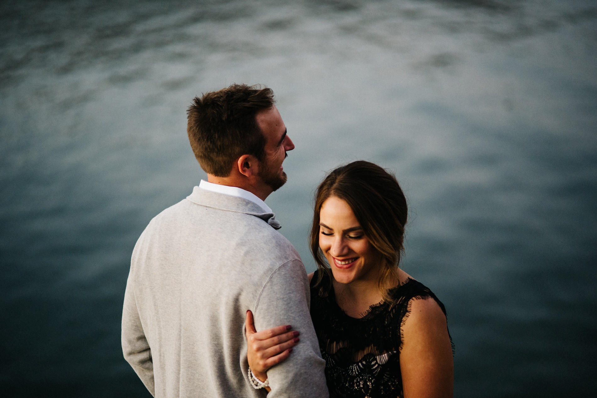 fall engagement portraits in huntington wv