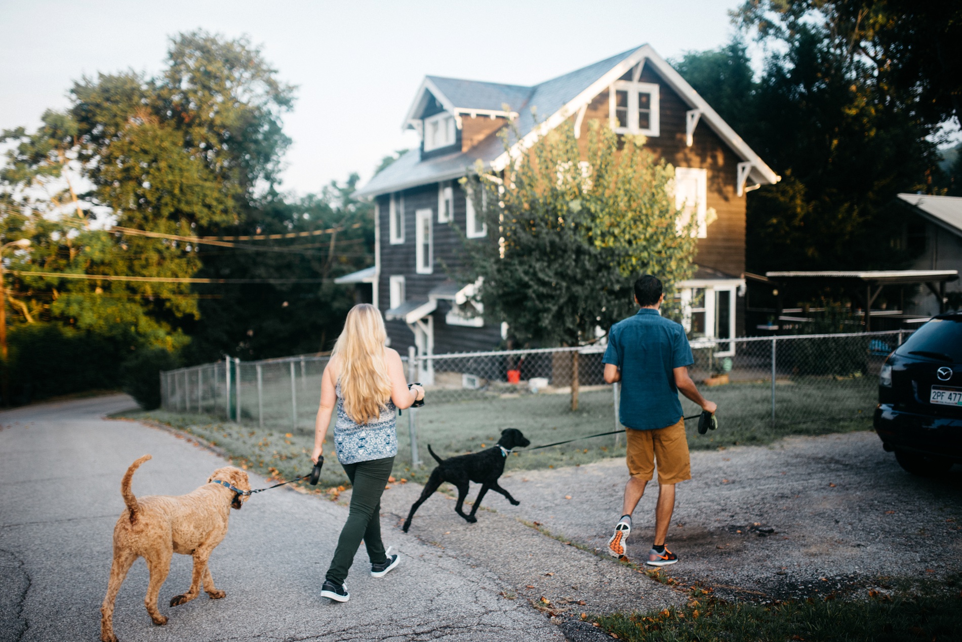 lifestyle portrait session on the west side in charleston wv