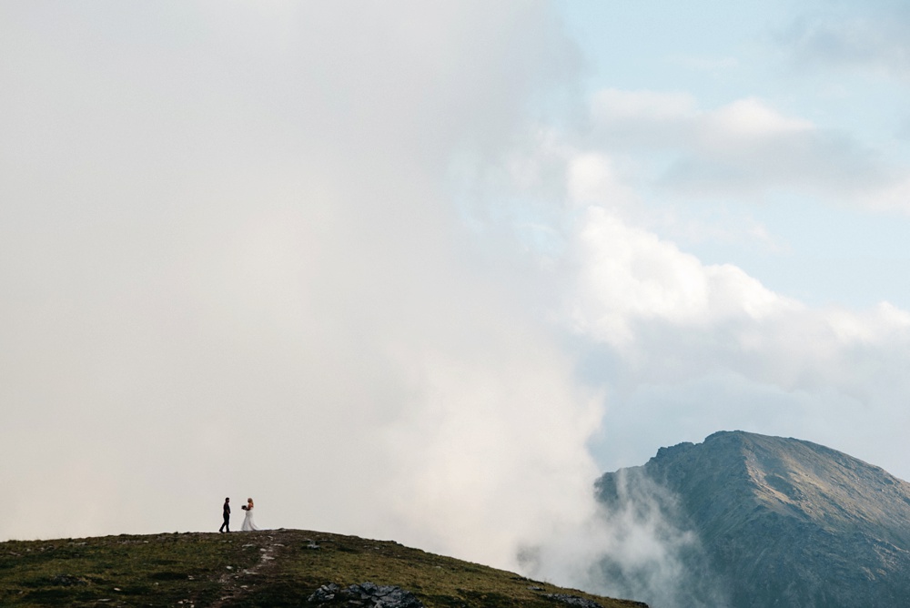 destination elopement photographer