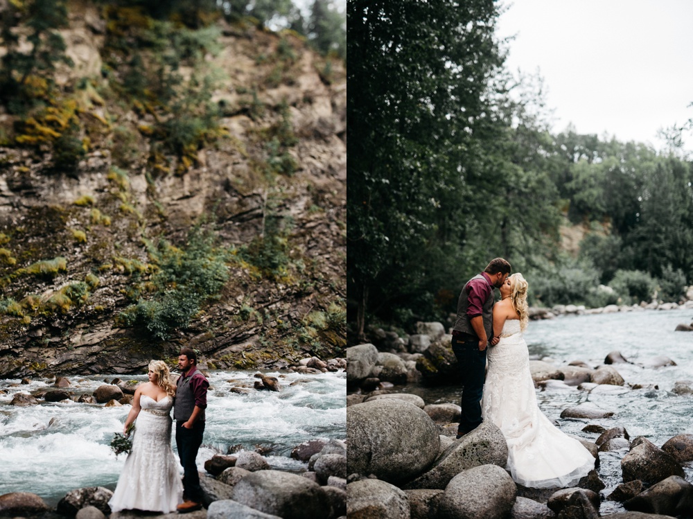 romantic anchorage alaska wedding photo