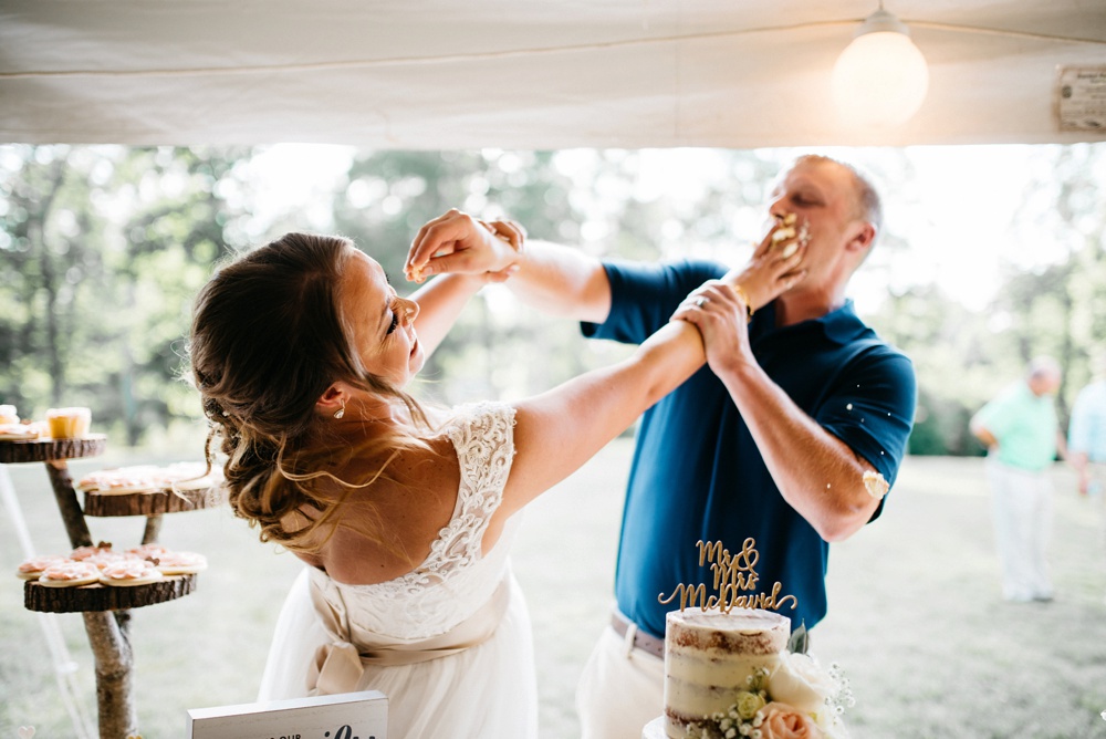 wedding at knotty pine lodge in wv