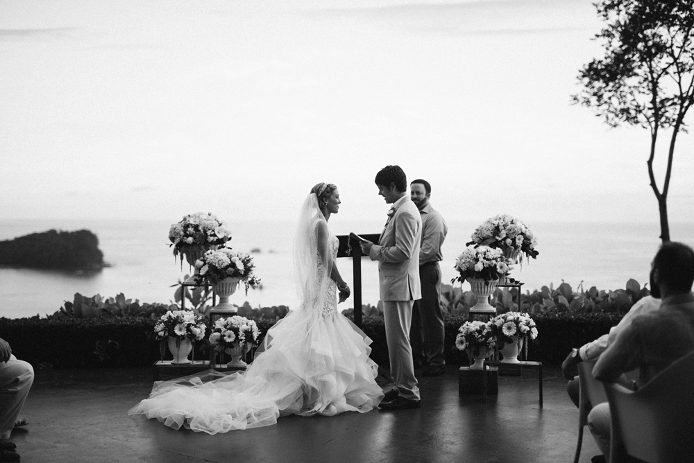 hotel la mariposa wedding ceremony in costa rica