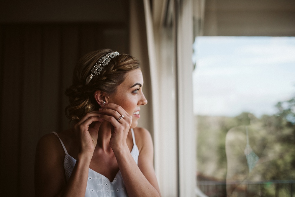 getting ready for your wedding at hotel la mariposa photo