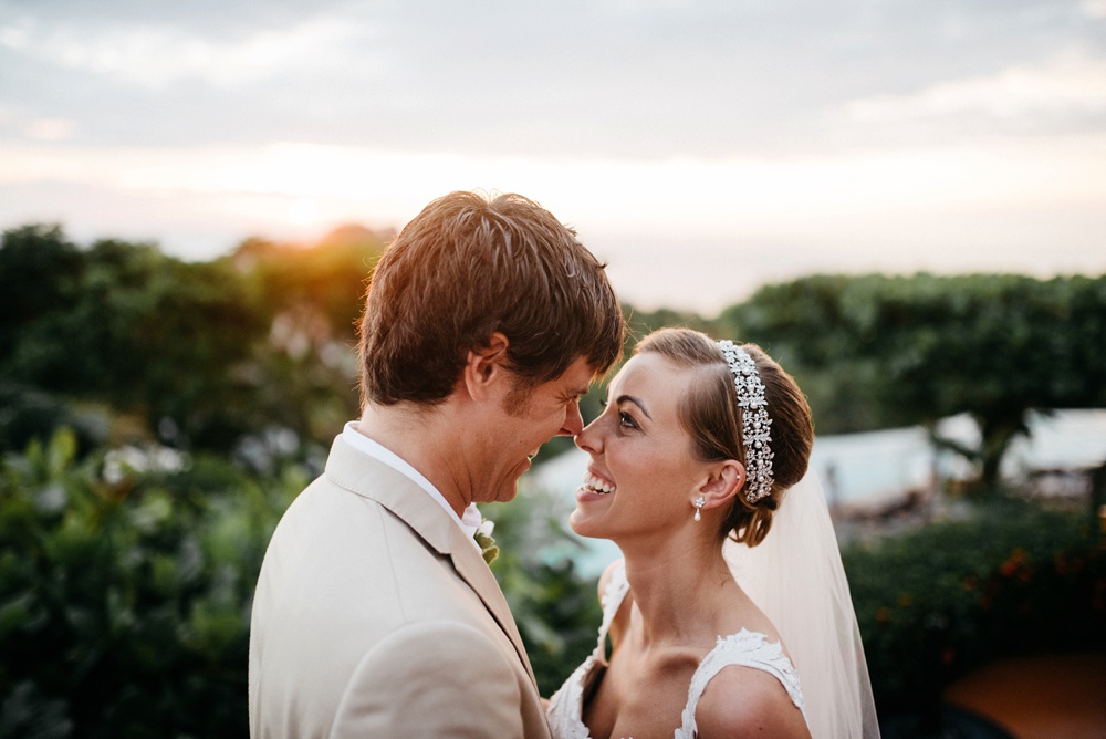 wedding photo near manual antonio national park