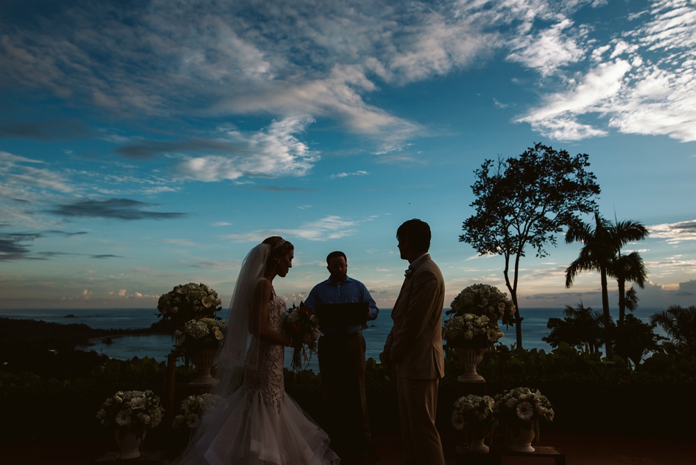 wedding photo at hotel la mariposa costa rica