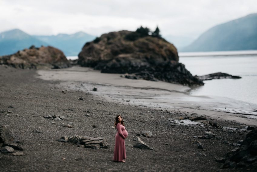 Maternity Portraits in Alaska