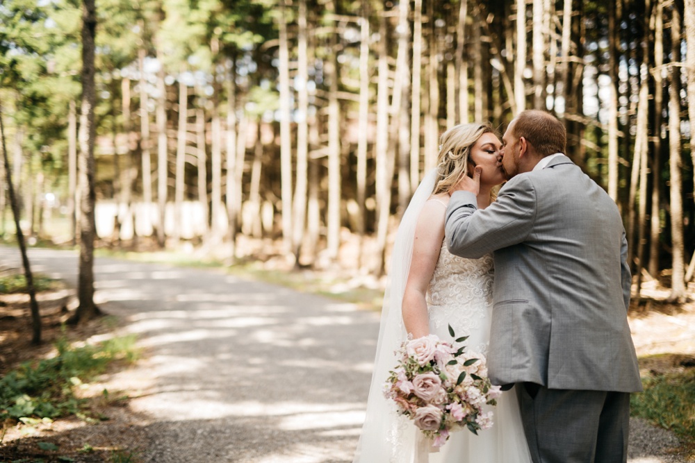 wedding photography snowshoe mountain resort