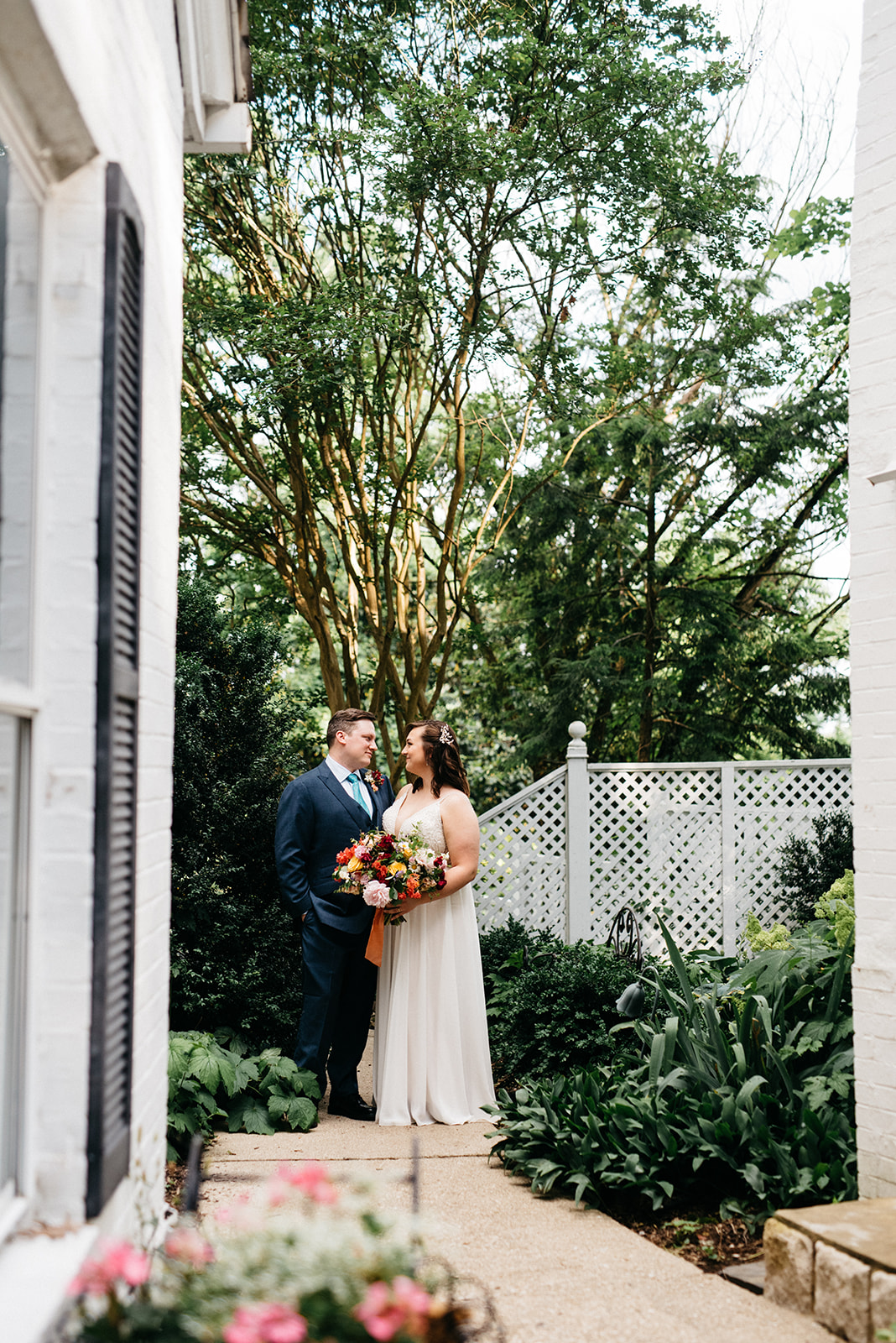 photos of a backyard wedding in charleston, wv 