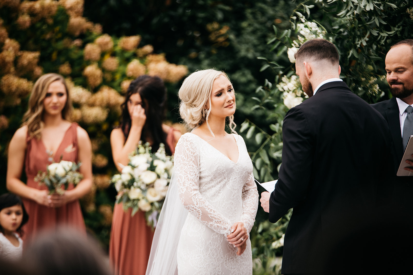 wedding photos taken at berry hills country club 