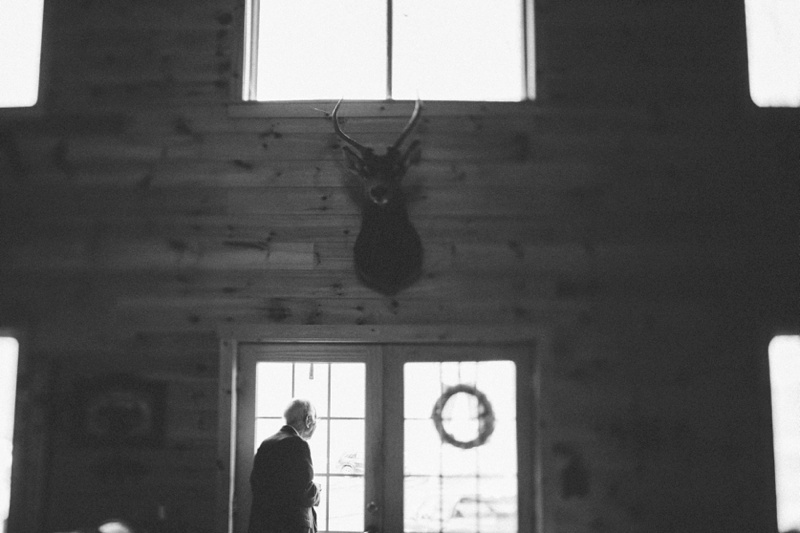 Knotty Pine Lodge Wedding Photography | Jeremy and Elizabeth